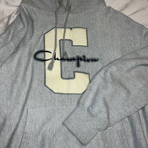 Hooded sweat shirt